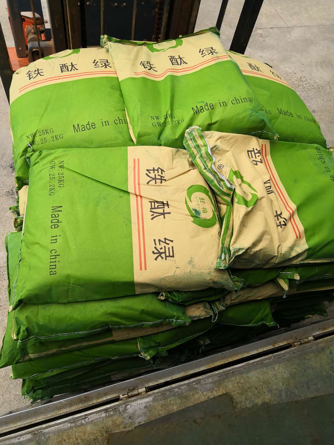 顏料綠，地坪綠，耐磨地坪，耐曬綠，氧化鐵綠，